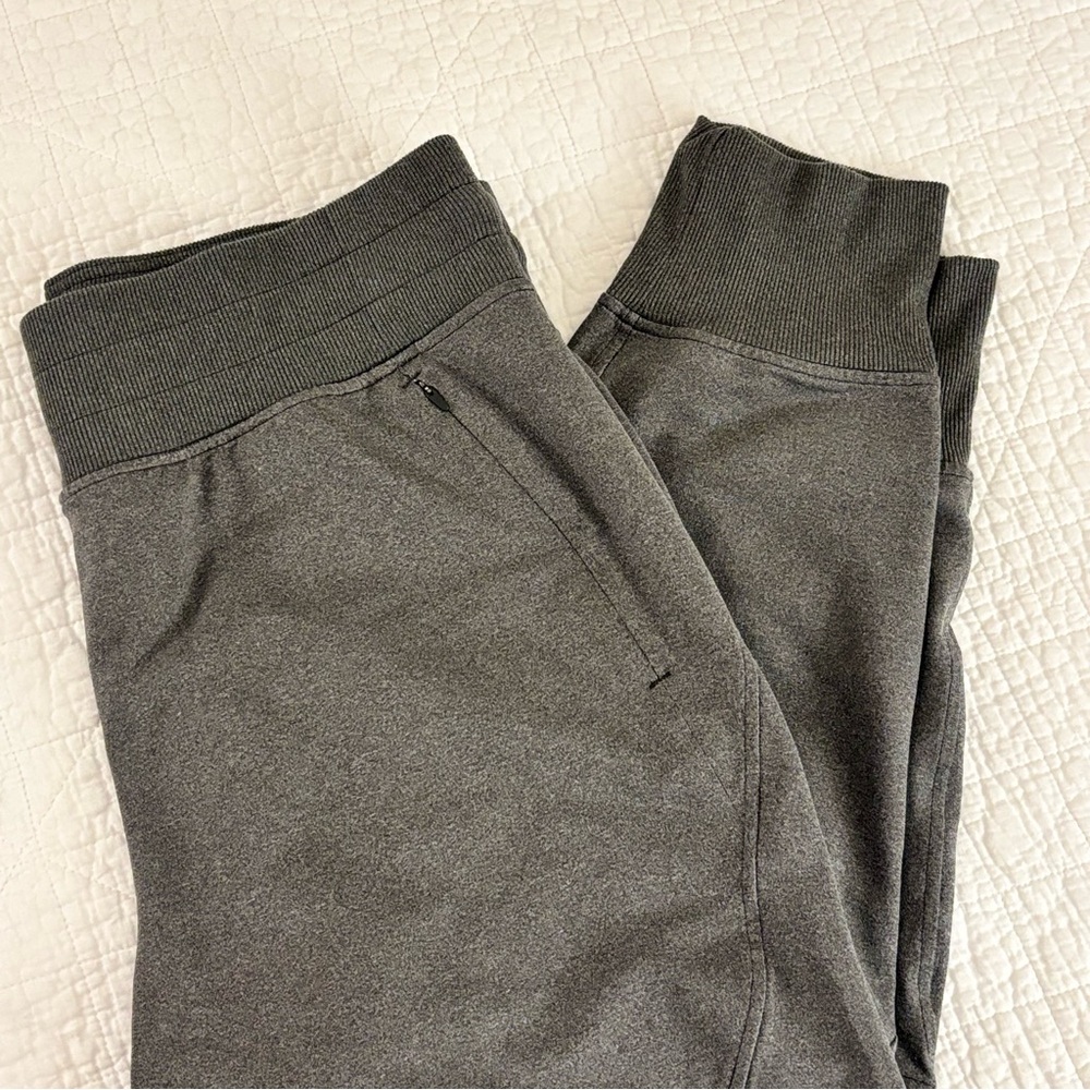Lululemon athletica Ready To Rulu Classic Fit Charcoal Joggers size 12